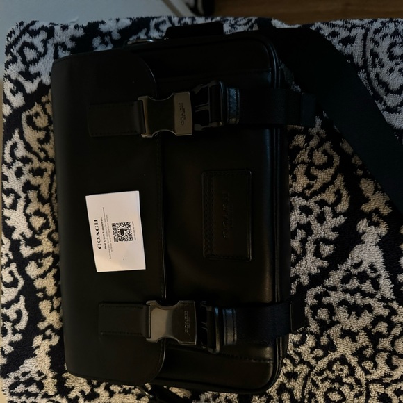 Coach Track Crossbody Bag Leather - Picture 7 of 7